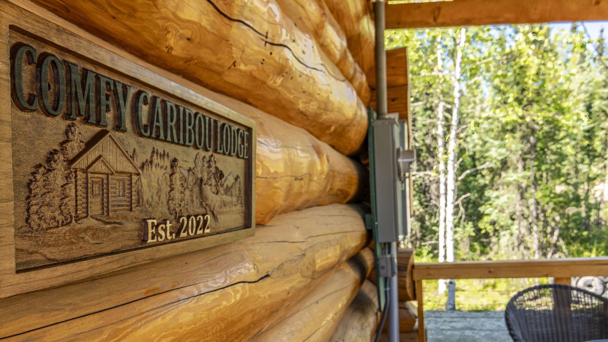 Fairbanks Cabin | Private Log Cabin in Goldstream Valley of Fairbanks