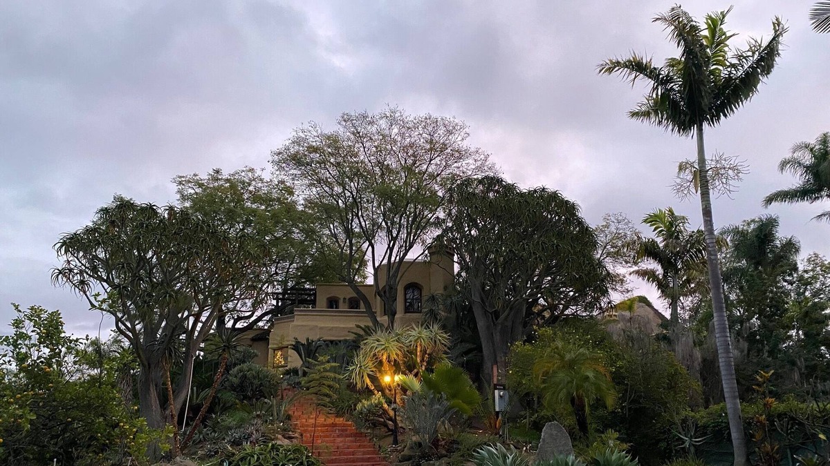 Ramona House | Private Luxury Villa in San Diego's Wine Country