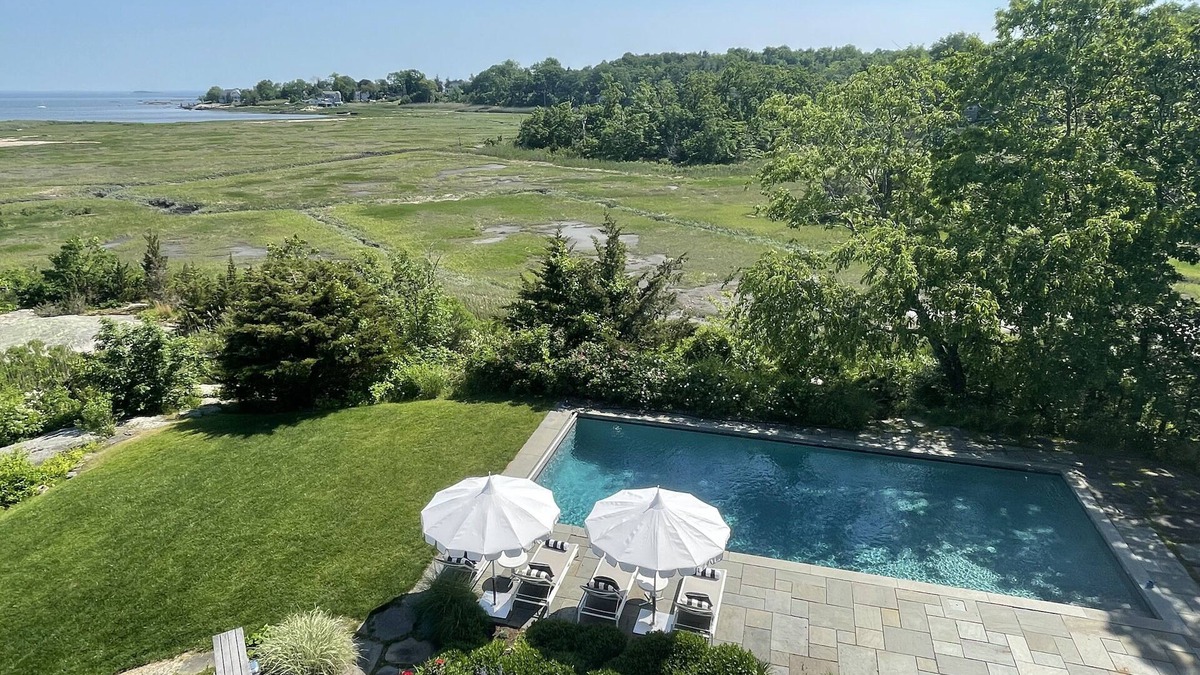 Guilford House | Private luxury waterfront home