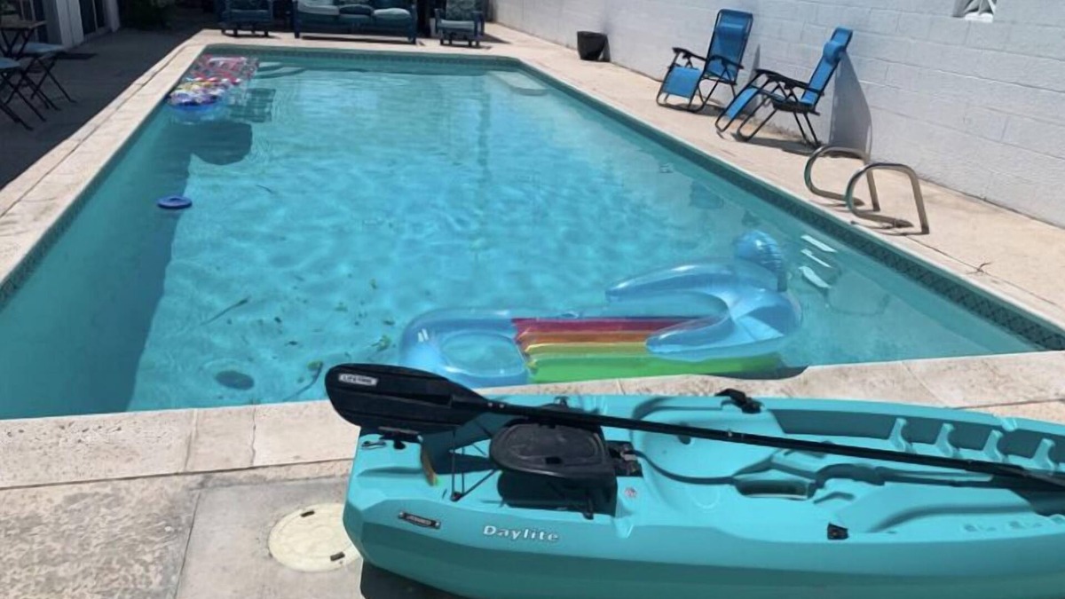 Las Vegas Apartment | 🦋Private Master Room with sharedPool Access , Max 2 Guests.