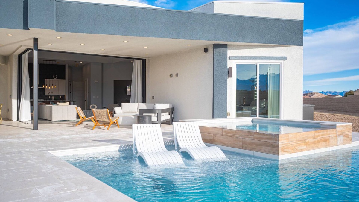 Enterprise House | Private Modern Luxury Home Custom Built with Pool and Hot tub 14Mins to LV BVLD