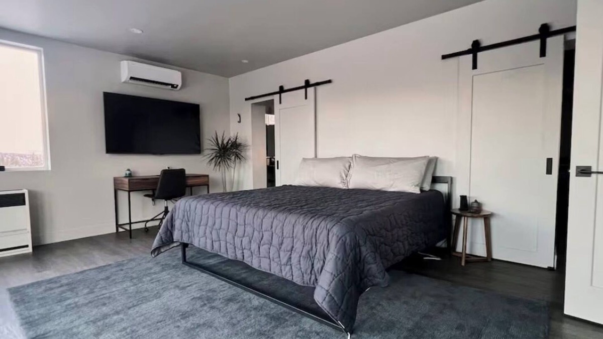 Alton House | Private modern retreat close to Zion/Bryce