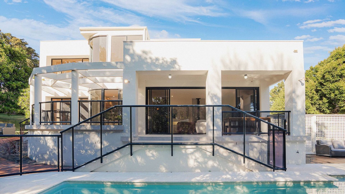 Port Macquarie House | Private Oasis - Lighthouse Beach