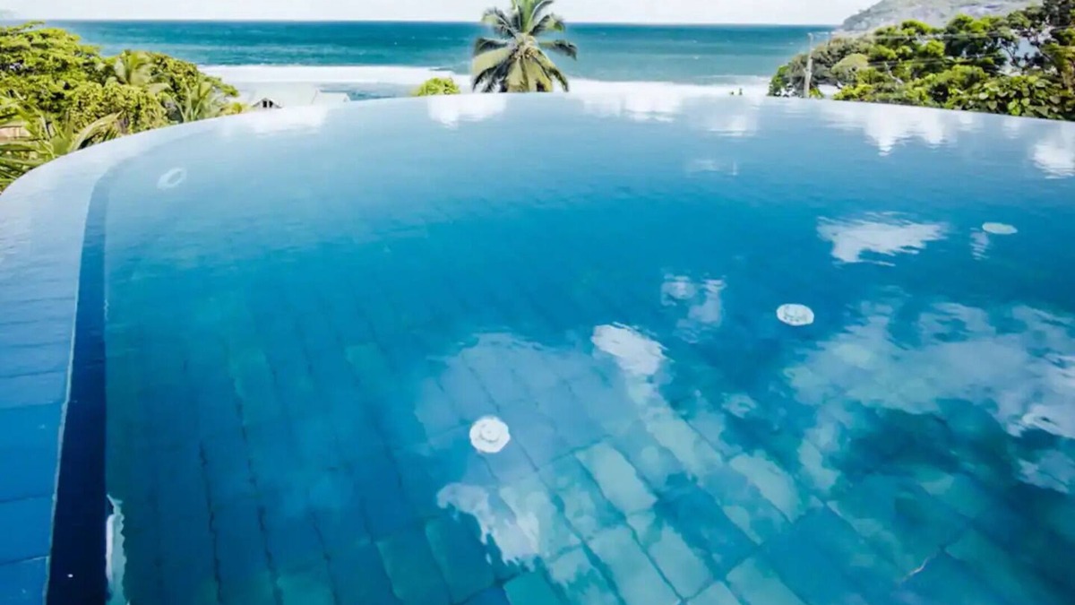 Port Glaud Villa | Private Ocean View Villa 3