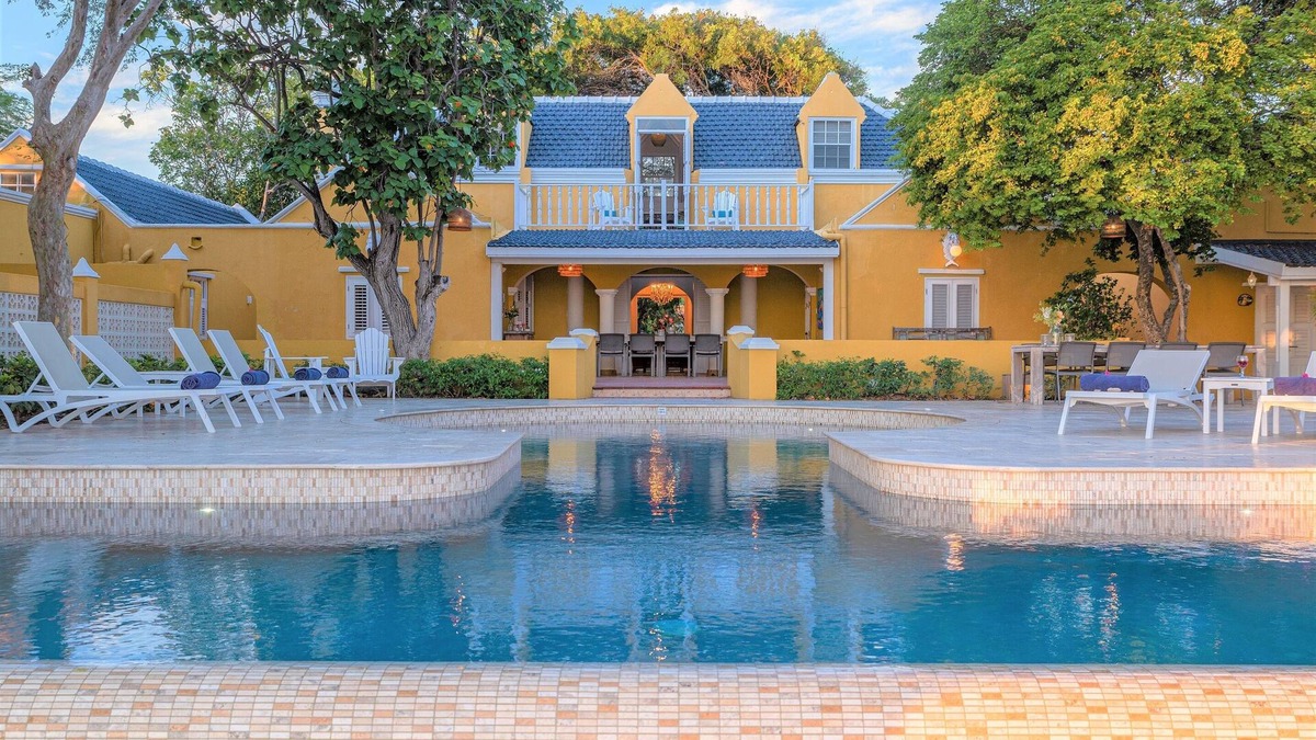 Pietermaai District Villa | Private oceanfront Estate with private beach & pool for groups up to 20p