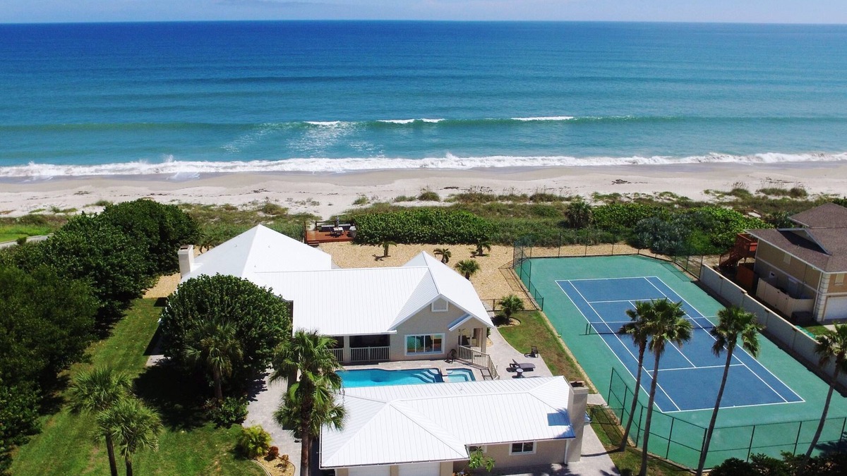 Ocean Park House | Private Oceanfront Estate Tennis-Pickleball Pool-Spa Golden Sands® Emerald