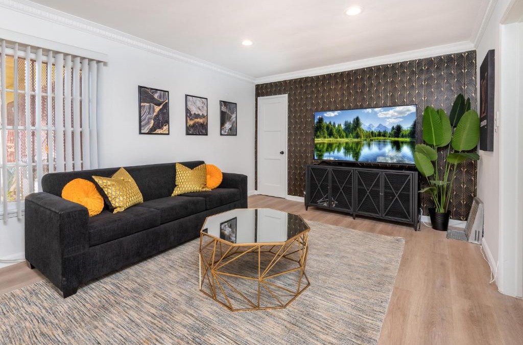 Hollywood Hills West Apartment | Private Paradise 1 BR Apartment near Sunset Blvd