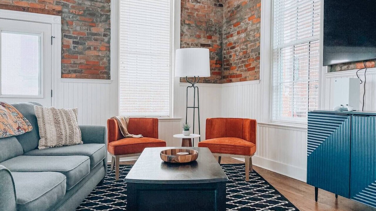 Downtown Greensboro Apartment | Private Patio-Downtown-Xbox S