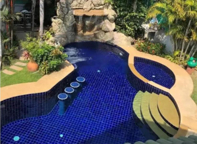 Nong Prue Villa | Private Pattaya Resort