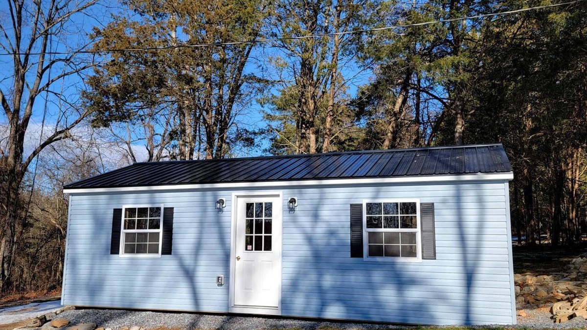 Clear Spring Cabin | Private Pet-Friendly Cabins with Fire Pit for Nature Escapes in Clear Spring, Maryland, for Memorable Family Glamping Trips