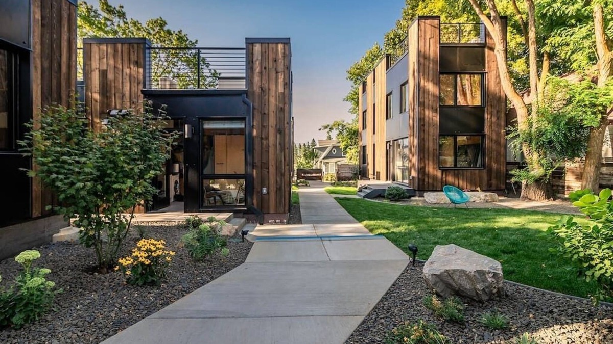 South Perry District Apartment | Private Pet-Friendly Micro Studio with Wifi & Self Check-In