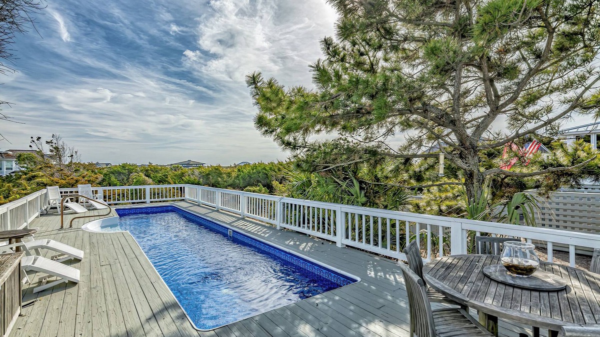 West Beach House | Private pool and views of the ocean on West Beach BHI!