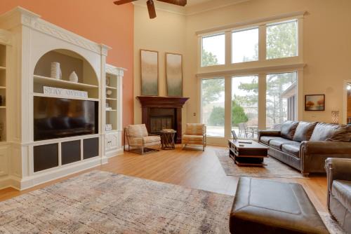 Vinita House | Private Pool and Game Room Upscale Home in Vinita