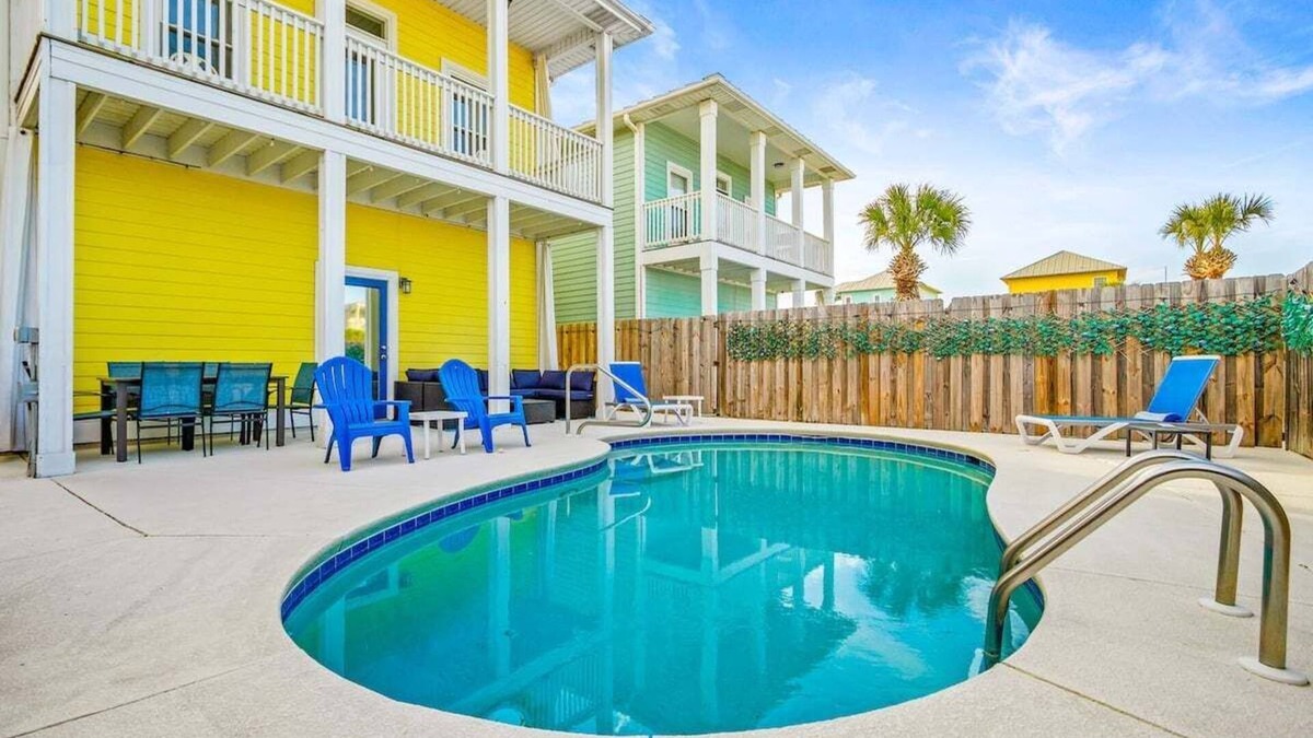 Biltmore Beach House | Private Pool,Dog-friendly,Walk to Beach!Sleeps 15!