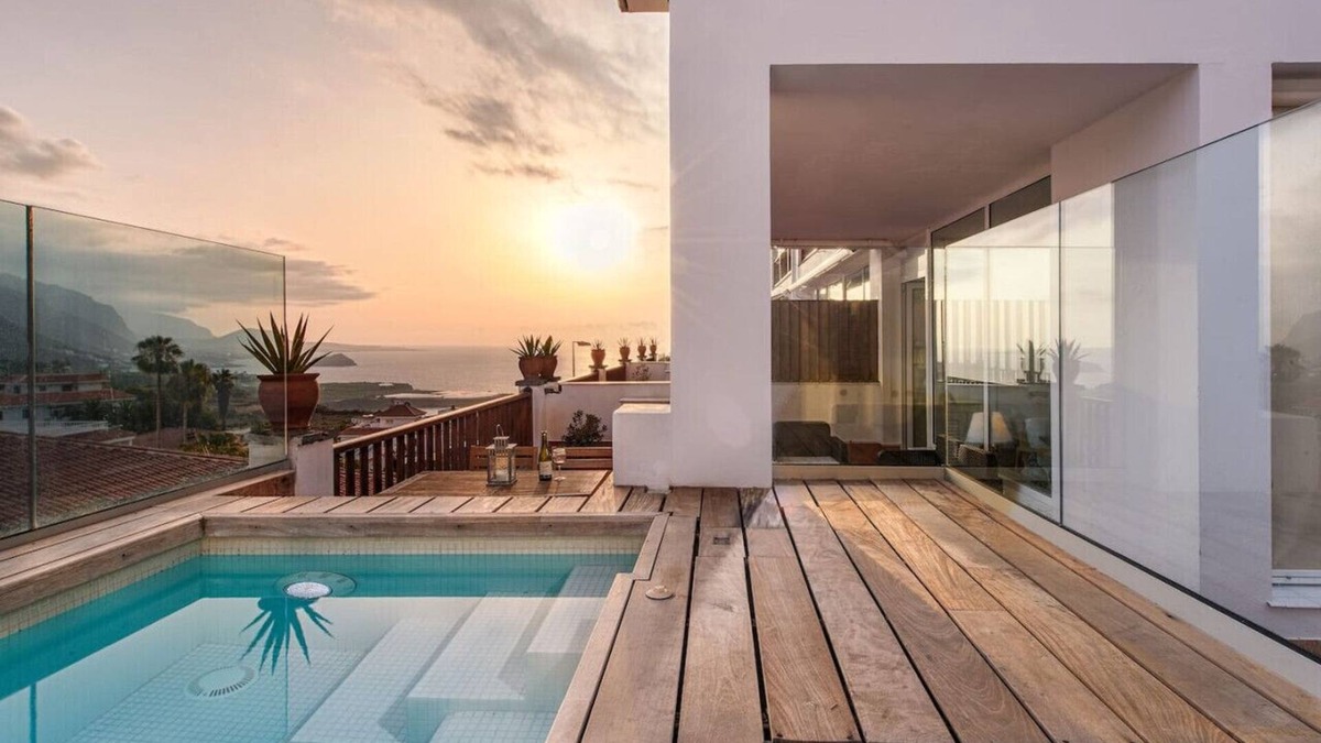 La Mancha Apartment | Private pool, terrace, garden, BBQ & lounge [C]