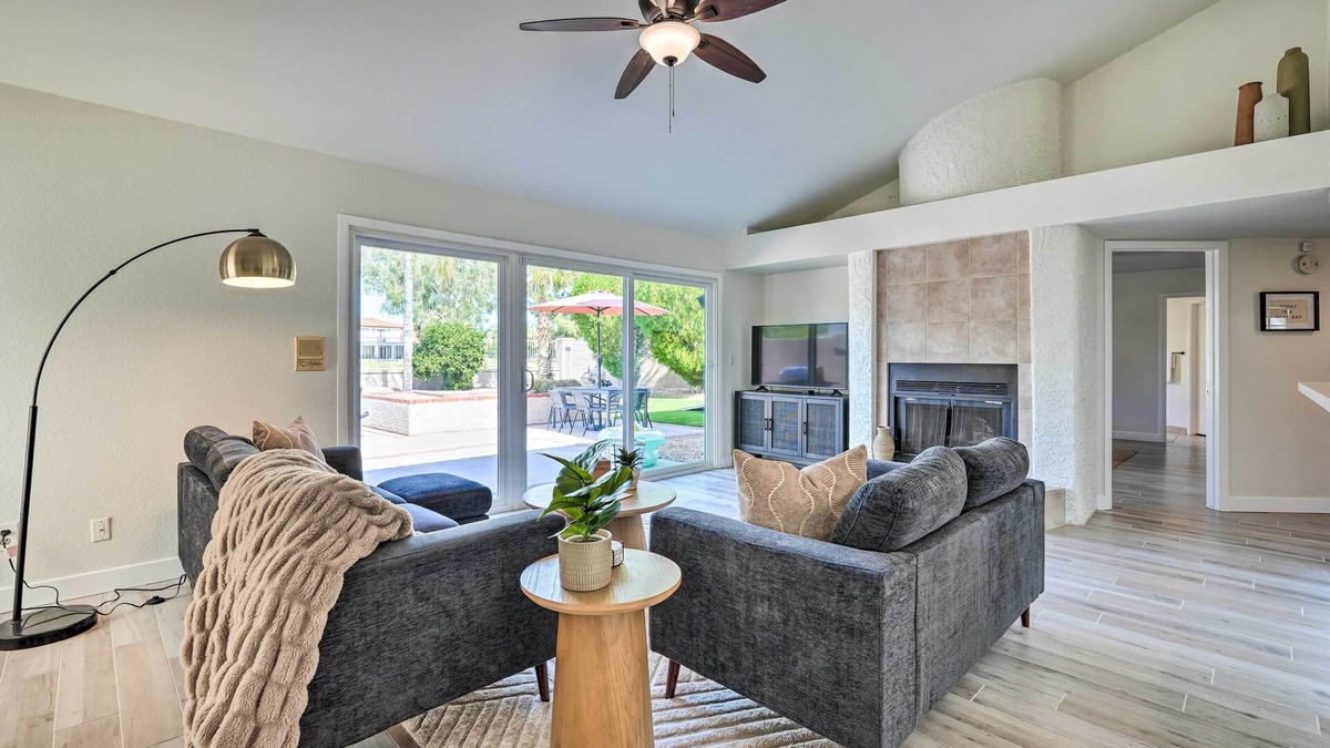 Arrowhead Ranch House | Private Pool, Gas Grill: Chic Glendale Home!