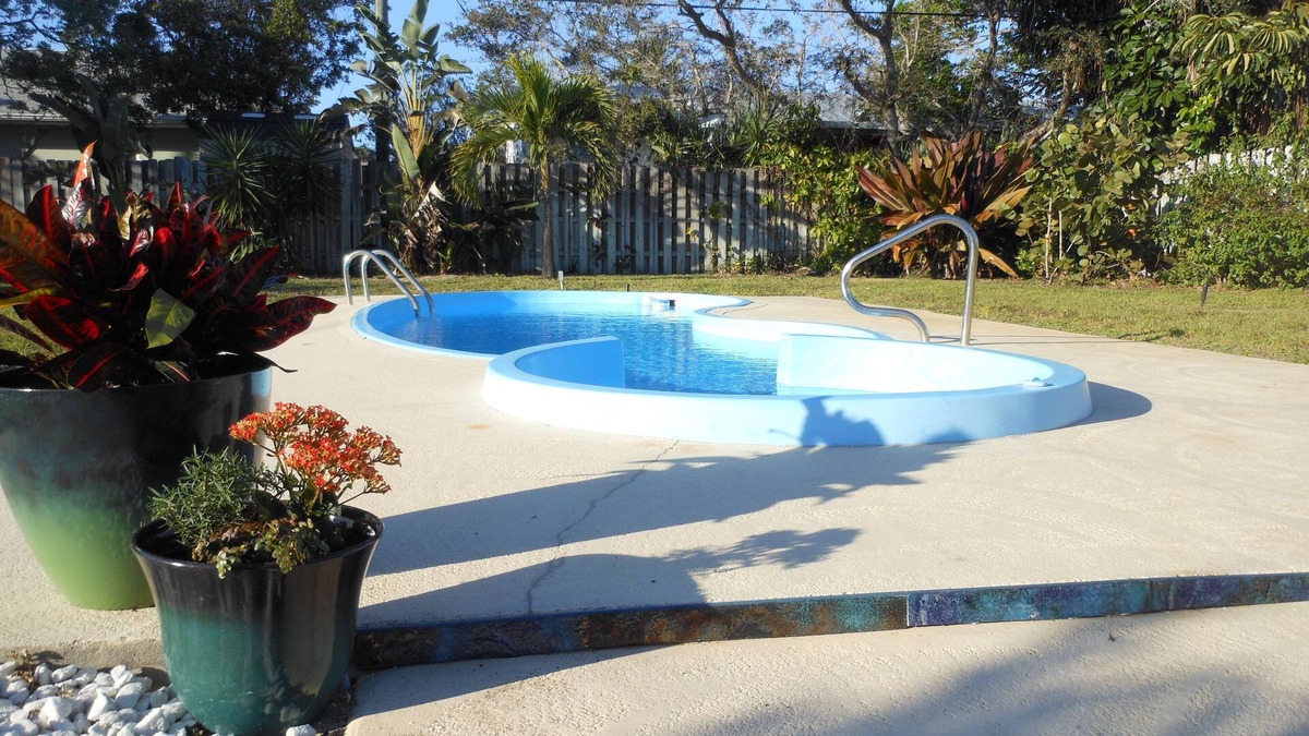 Melbourne Beach House | Private Pool Home/3 Minute Walk To Private Beach Access/small-med dog friendly
