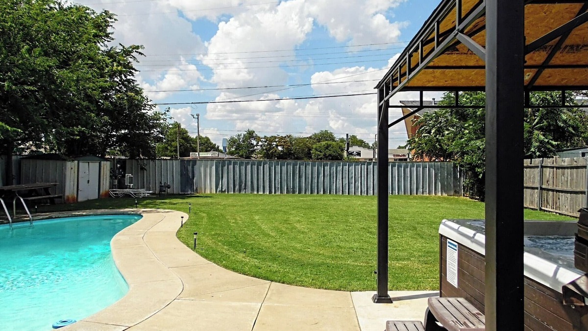 Central Oklahoma City House | Private Pool, Hot Tub & Outdoor Grill in OKC