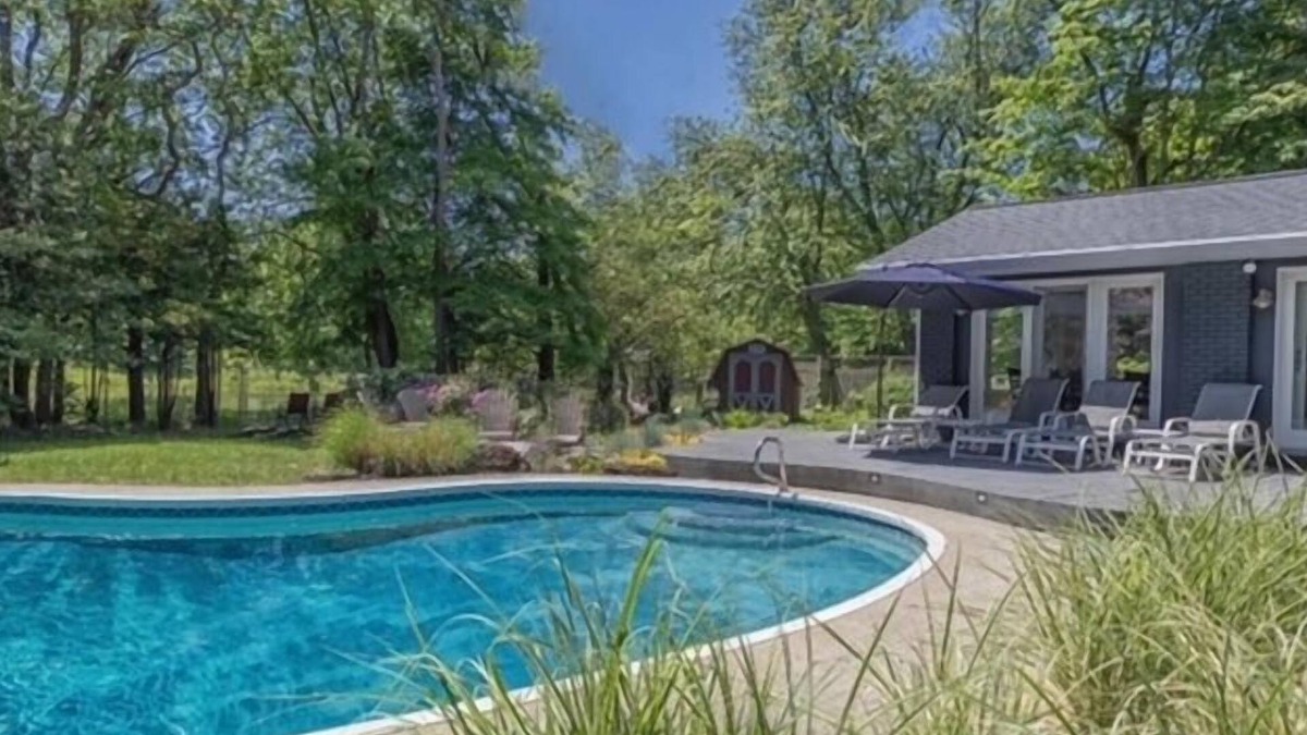 Douglas House | Private pool oasis, walk to the beach and lake