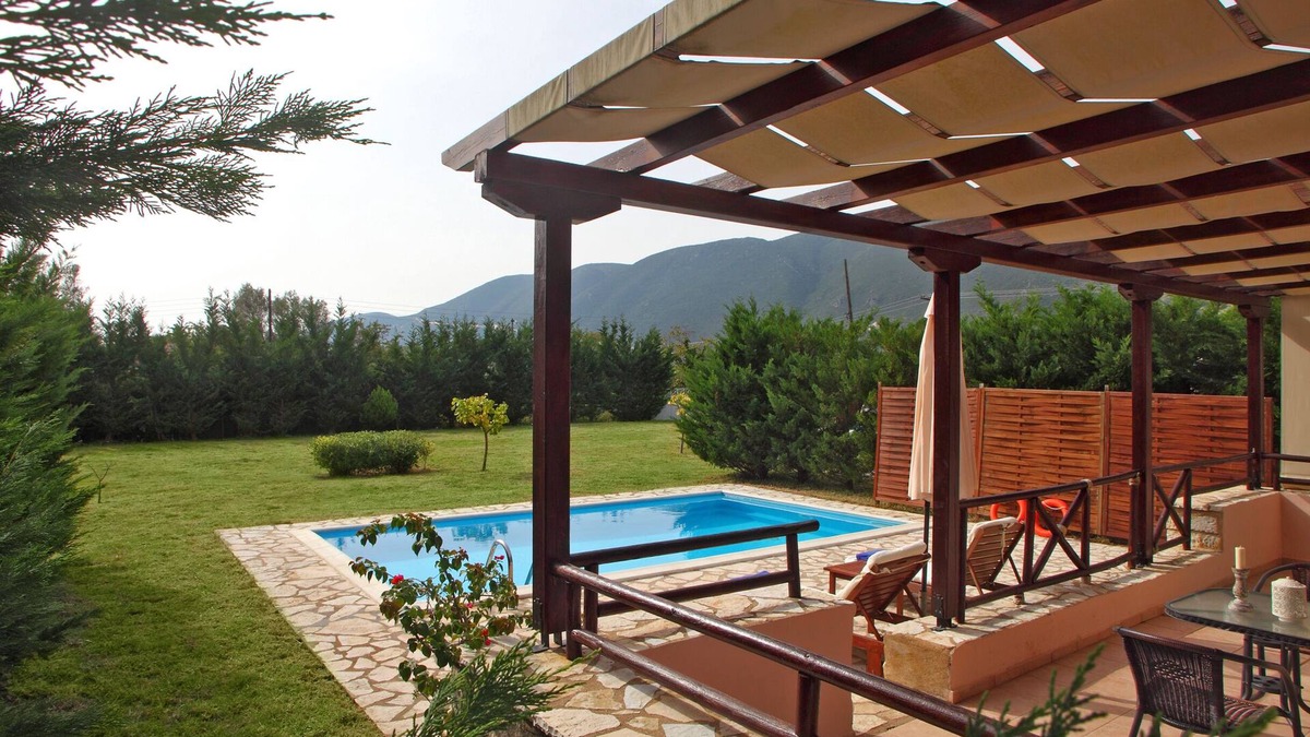 Evgiros Villa | PRIVATE POOL, ONE BEDROOM INDEPENDENT HOUSE