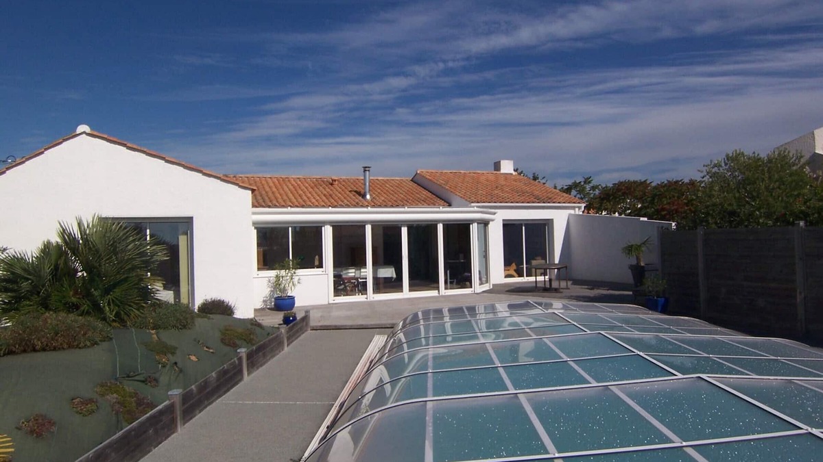 LʼIle-dʼOlonne House | Private Pool Retreat near L’Île-d’Olonne, 2-Star, Sleeps 6