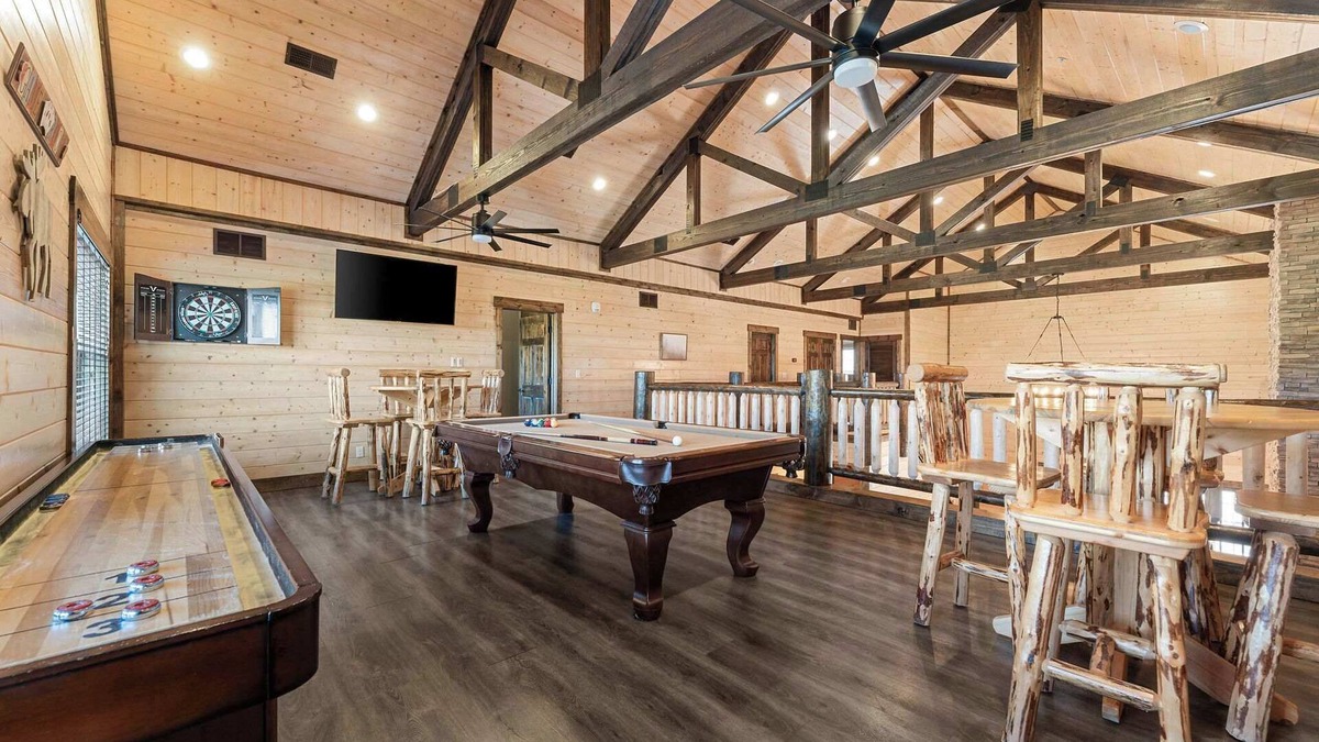 Table Rock House | Private Pool! Rustic Charm! Steps from the Lake!
