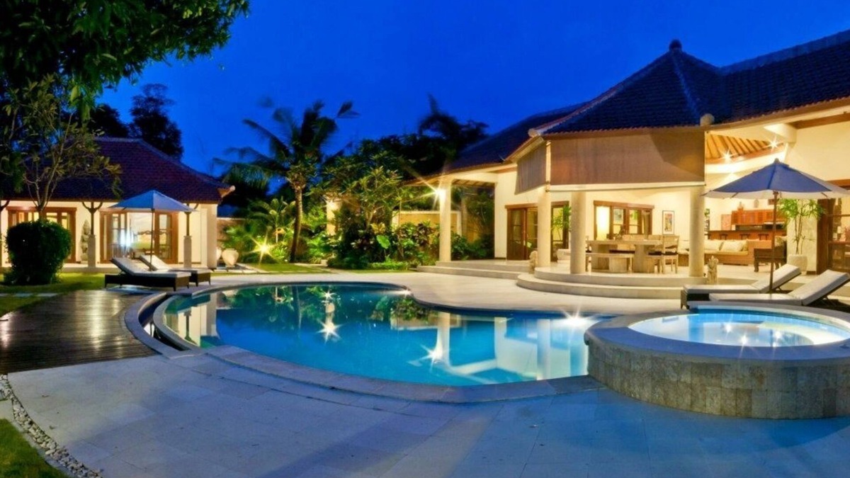 Dyanapura Villa | Private Pool Villa in Seminyak - 3 bed 3 Bath