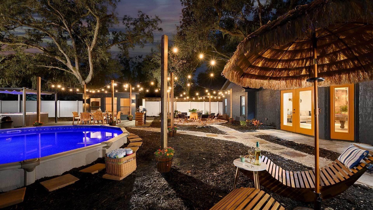 Limona Improvement House | Private Pools & Hot Tubs: Luxe Brandon Oasis!