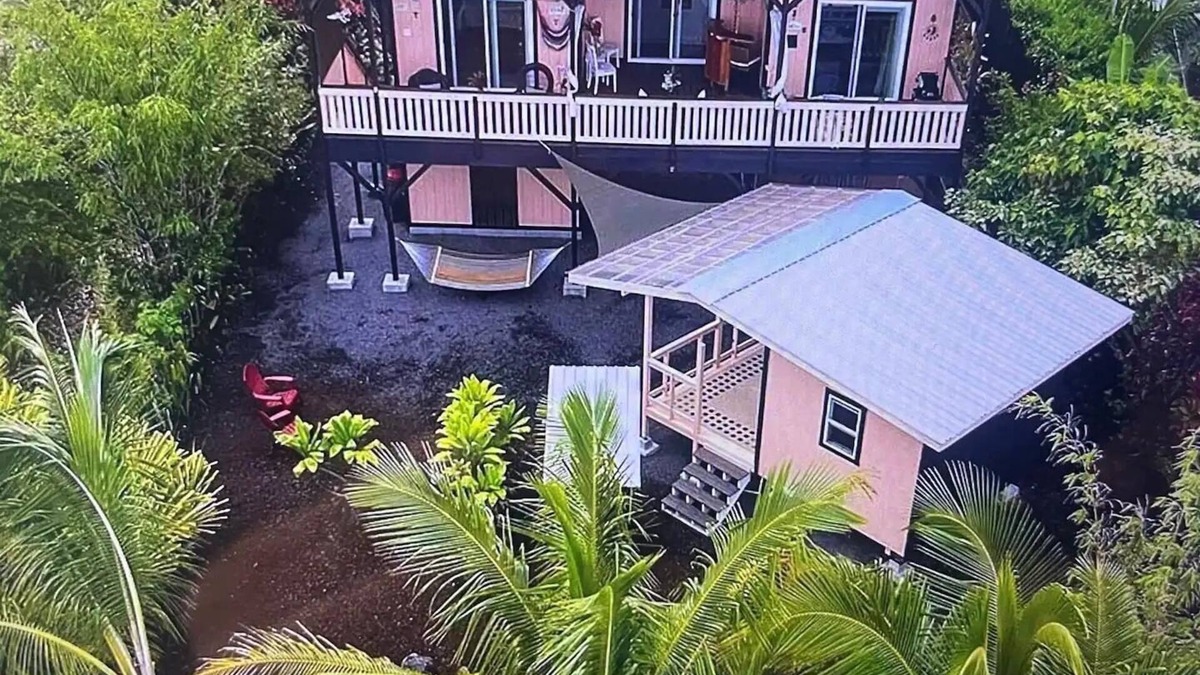 Kehena House | Private, quiet, ocean view home. 5 minutes from the beach!