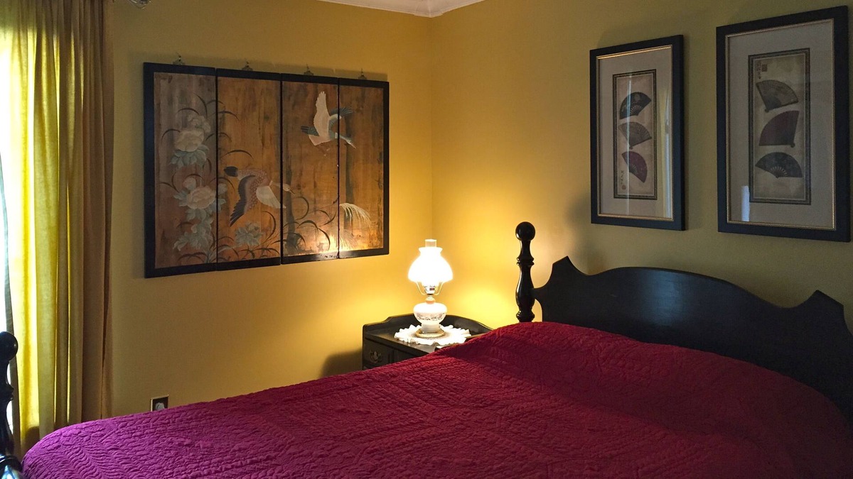 Westfield House | Private, quiet room in a home in the suburbs. Easy access to main interstates.