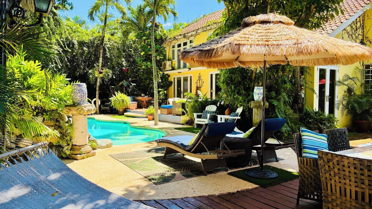 Navarro House | Private, relaxing, local charm.