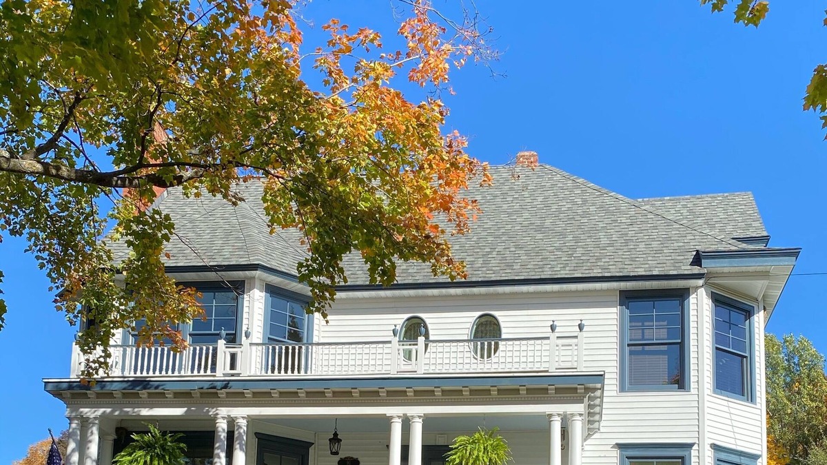 Rockland House | Private Renovated Historical Home with central a/c, jet tub & lots of amenities!
