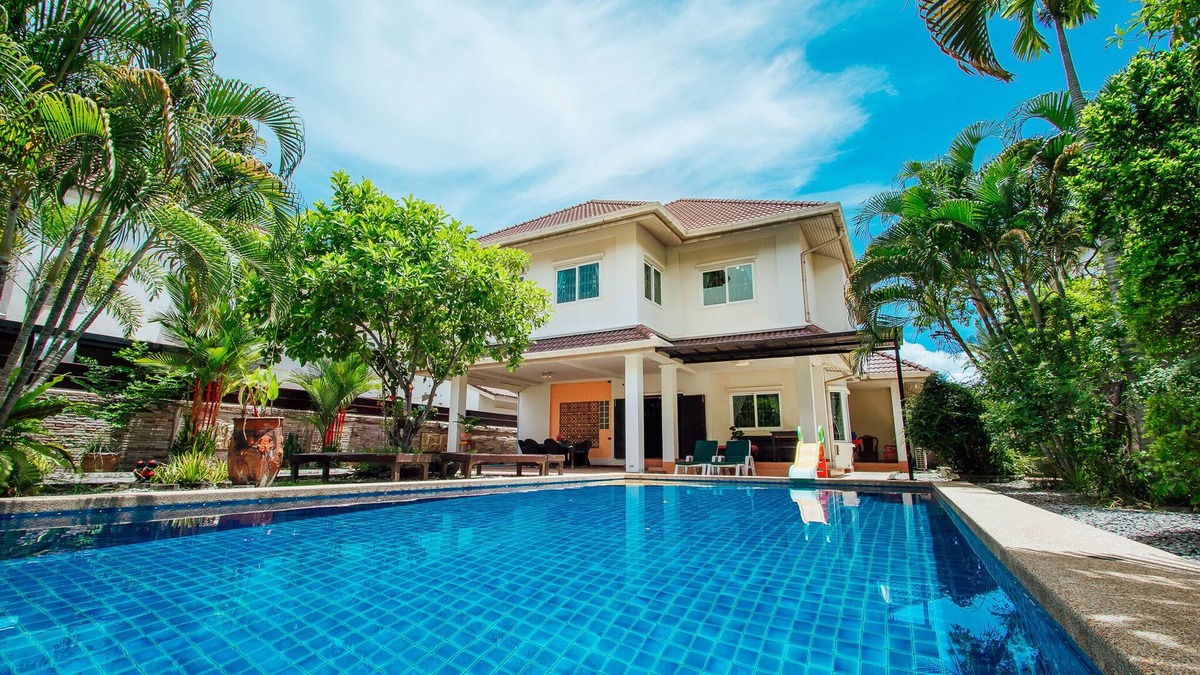 Nong Prue Villa | PRIVATE RESIDENCE HOSTED BY SASITHORN