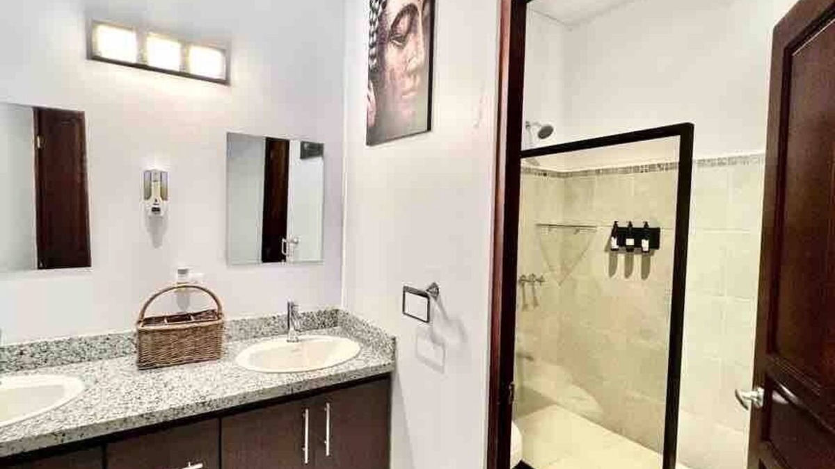 Jaco Villa | Private resort style pool, AC, WI-FI, clean home