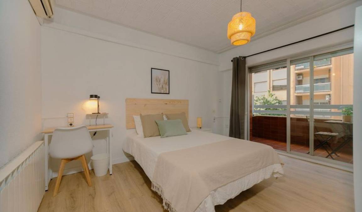 Benicalap Resort | Private room ∙ 1 bedroom ∙ 1 guest
