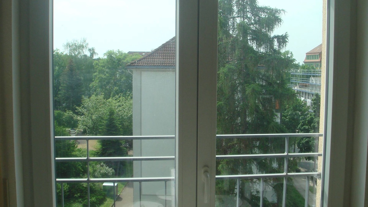 Innere Neustadt Apartment | Private room apartment with shared Bathroom available near Elbe River