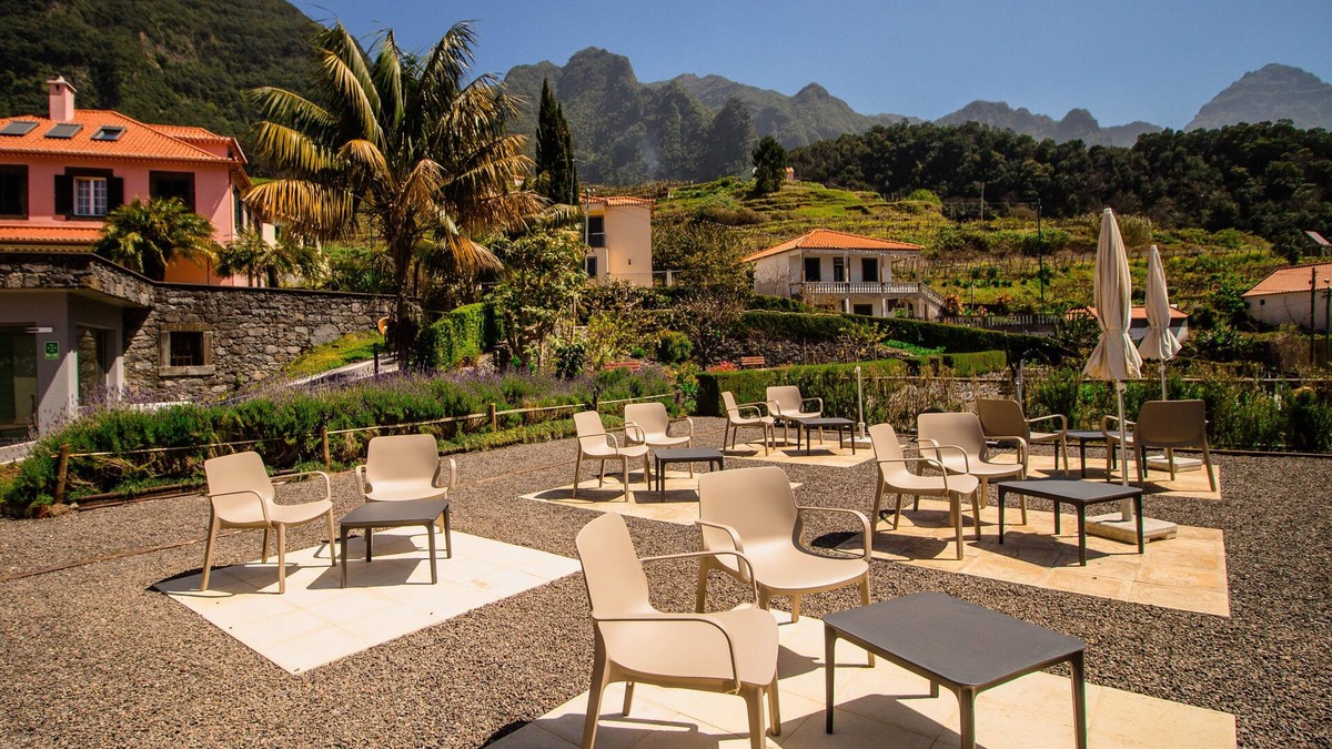 Sao Vicente House | Private Room at Solar da Bica - Agro-Tourism