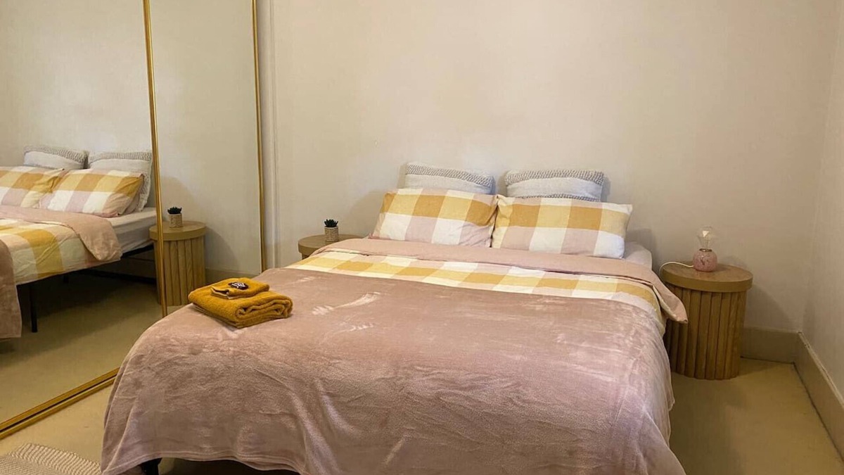 McKinnon Apartment | Private Room feels like home | 5min to Caulfield
