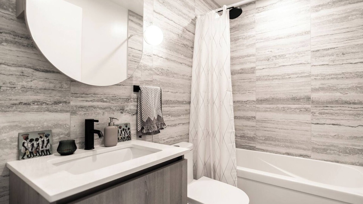 West Bend Condo | Private Room in Art, Loft Style Condo in Toronto!