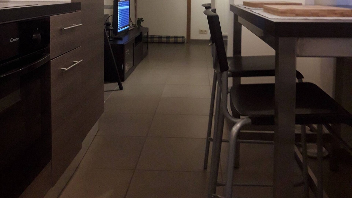 Nimy Bed & Breakfast | Private room in shared apartment. Very bright and spacious apartment