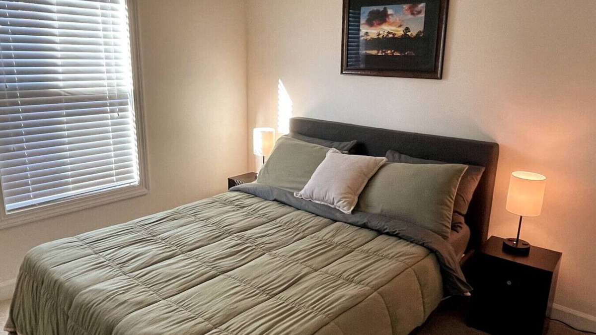 Belmont House | Private Room in Spacious & Modern Townhouse