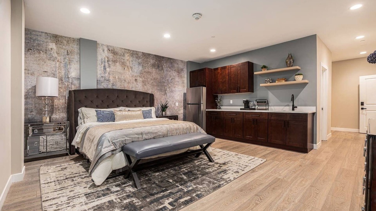 Bradenton Apartment | Private Room, Kitchen & Bath