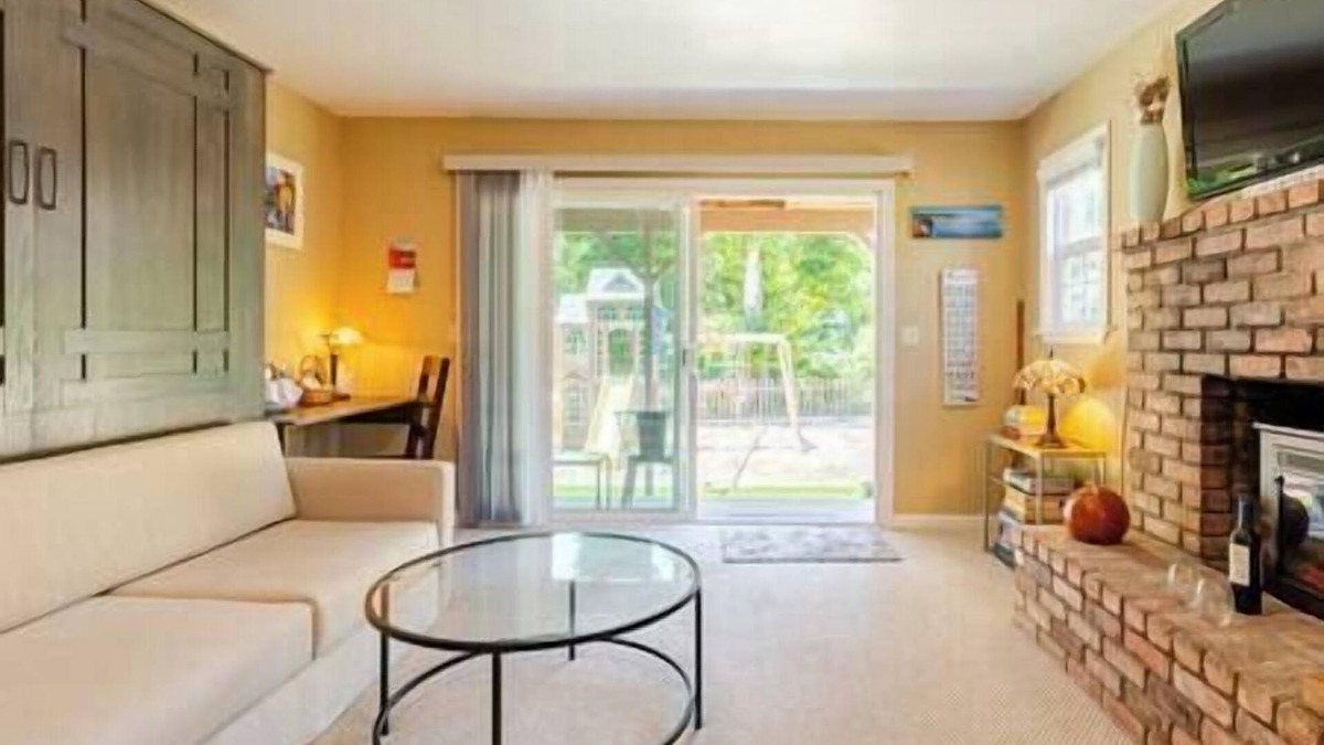 Aptos Apartment | Private Room:walk/bike to Redwoods; 3 min to beach
