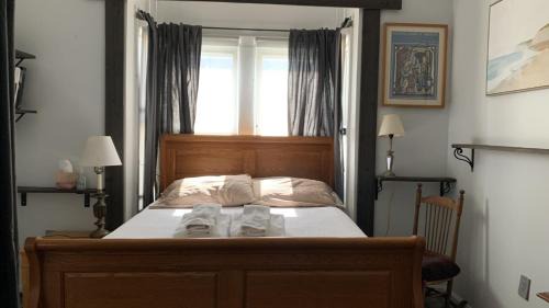 Eagle Hill House | Private Rooms, Shared Bath in a Private Home Minutes From Logan Airport