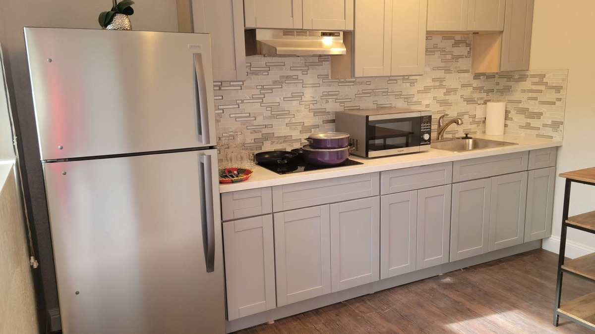 Brookvale Apartment | Private Studio Apartment located in quite neighborhood