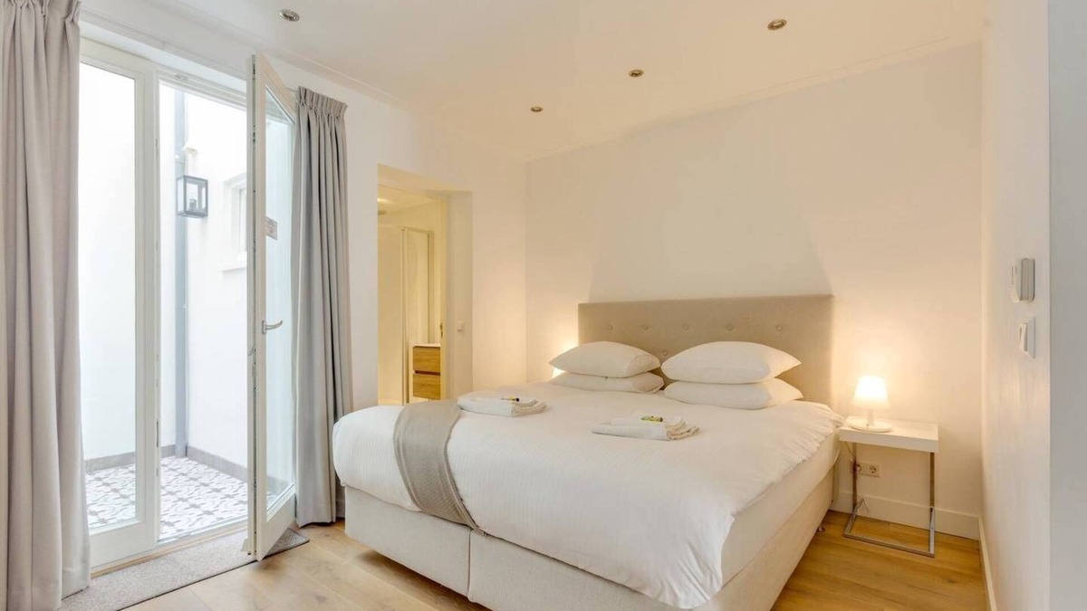 Jordaan Bed & Breakfast | Private Studio with Patio in the heart of Amsterdam
