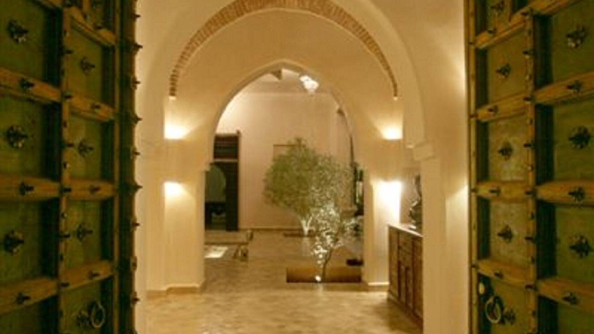 Marrakech Villa | Private* Stunning Mountain Views, on a 5* Golf course, Pool & Mature Garden