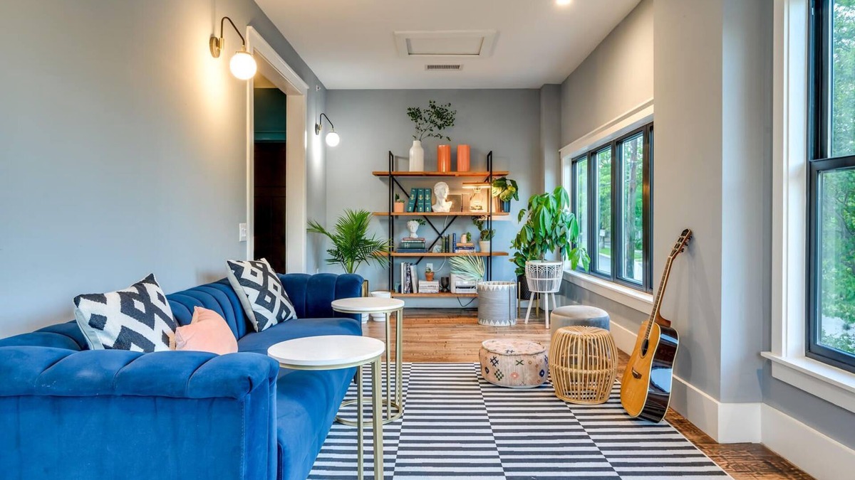 West End Apartment | Private Suite in Historic Austin B&b: Sleeps 5!