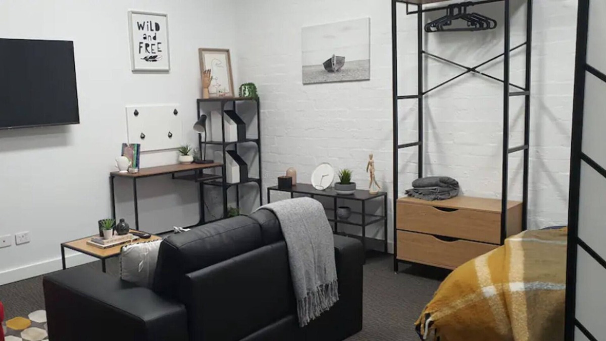 Preston House | Private Suite Plus Extras - Preston Central - 20mins to CBD