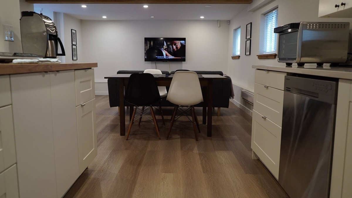 Riley Park Apartment | Private Suite Steps to Main St.